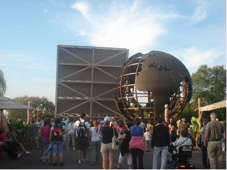 Epcot photo, from ThemeParkInsider.com